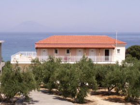 Kastro Beach Hotel